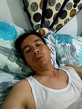 bisexual0007 online show from 12-15-25, 03:00