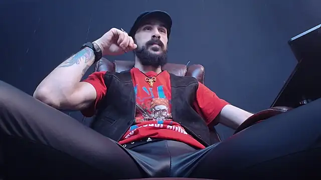 AxelColton online show from 02-07-25, 05:52