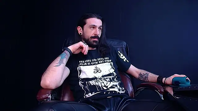 AxelColton online show from 11-06-25, 11:33