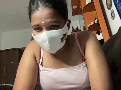 Snapshot of Tamil_Sanjana_ chatting on 12-16-25, 06:13 Tamil Sanjana online show from 12-16-25, 06:13