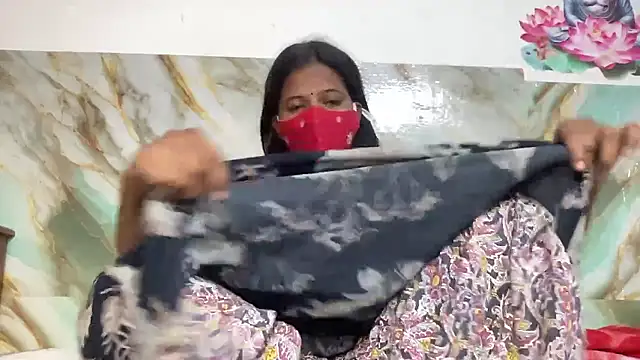 Snapshot of Tamil_Sanjana_ chatting on 01-09-26, 12:57 Tamil Sanjana online show from 01-09-26, 12:57