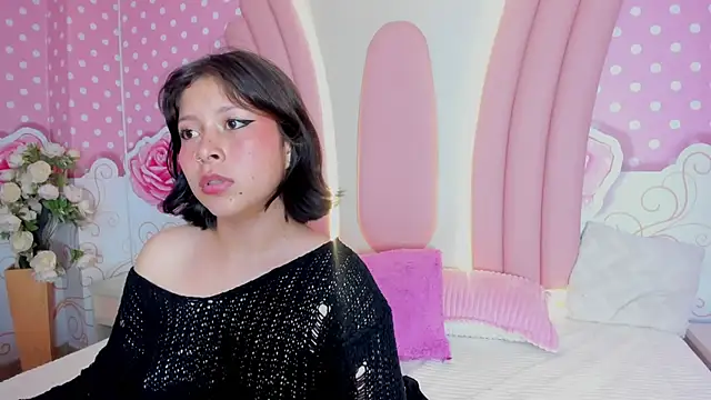 Snapshot of Lily_Martinez chatting on 03-17-25, 02:41 Lily Martinez online show from 03-17-25, 02:41