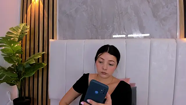 Samantha Good online show from 06-28-26, 12:00