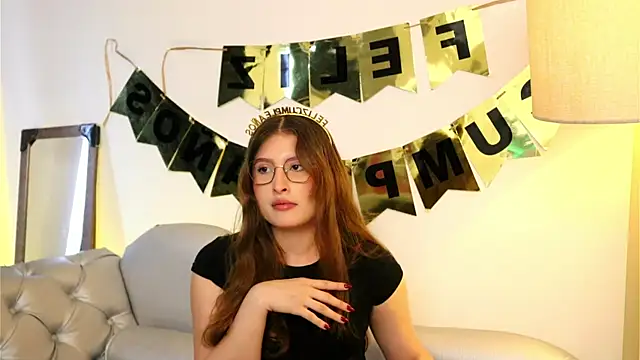 Snapshot of Daisha_Riley chatting on 10-11-25, 02:37 Daisha Riley online show from 10-11-25, 02:37