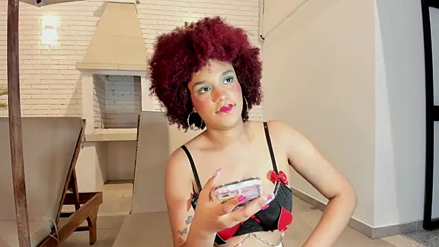 Snapshot of loladupont chatting on 10-02-25, 03:02 loladupont online show from 10-02-25, 03:02