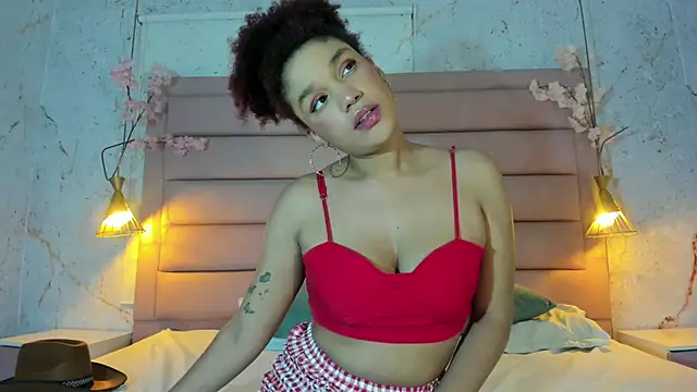 Snapshot of loladupont chatting on 10-08-25, 03:04 loladupont online show from 10-08-25, 03:04
