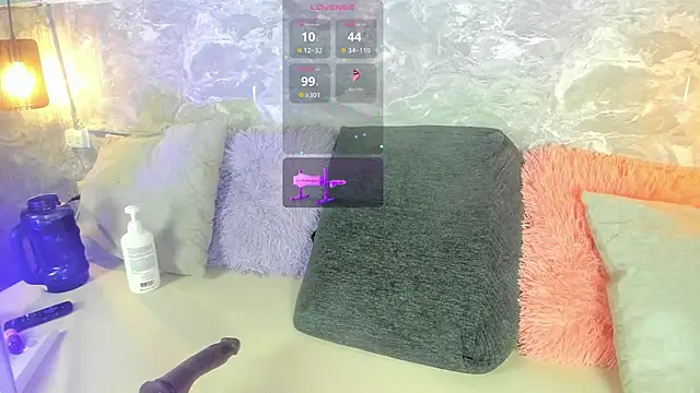 Snapshot of Little_lili19 chatting on 02-23-26, 07:55 Little lili19 online show from 02-23-26, 07:55