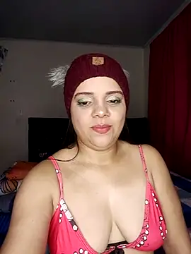 AriaYummy online show from 01-06-25, 12:27