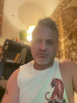 Snapshot of SilverandFox chatting on 01-07-25, 05:31 SilverandFox online show from 01-07-25, 05:31