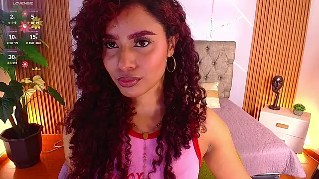 Snapshot of charlottee_white chatting on 03-02-26, 08:04 charlottee white online show from 03-02-26, 08:04