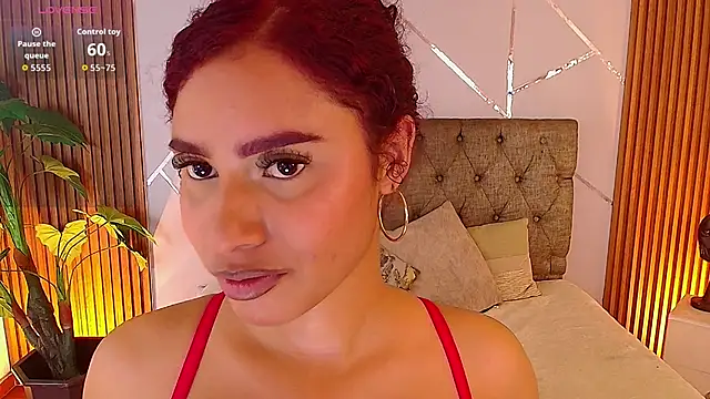 Snapshot of charlottee_white chatting on 03-13-26, 08:26 charlottee white online show from 03-13-26, 08:26