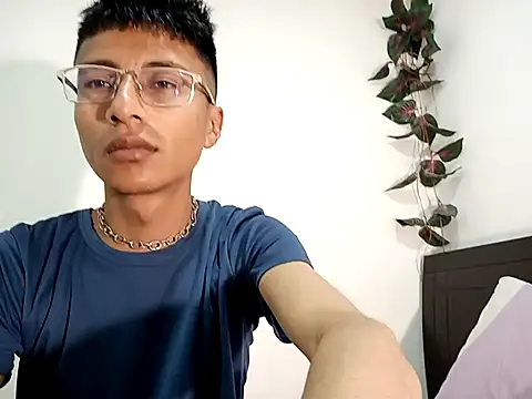 Snapshot of codysmith chatting on 02-20-25, 06:17 codysmith online show from 02-20-25, 06:17