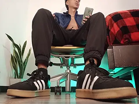 codysmith online show from 11-18-25, 01:04