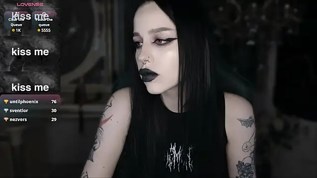 Snapshot of alexx_succubus chatting on 03-06-25, 09:31 alexx succubus online show from 03-06-25, 09:31