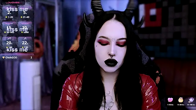 Snapshot of alexx_succubus chatting on 10-25-25, 08:14 alexx succubus online show from 10-25-25, 08:14