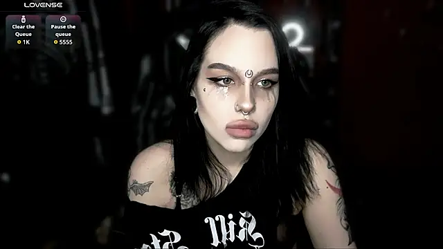 Snapshot of alexx_succubus chatting on 03-26-26, 04:23 alexx succubus online show from 03-26-26, 04:23