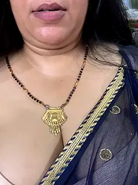 FlatVincy4 online show from 10-18-25, 04:41