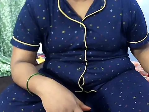 Snapshot of telugu_indhu_0001 chatting on 10-03-25, 01:52 telugu indhu 0001 online show from 10-03-25, 01:52