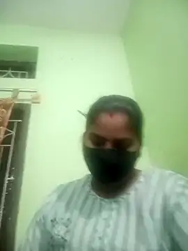 Snapshot of telugu_indhu_0001 chatting on 11-10-25, 02:05 telugu indhu 0001 online show from 11-10-25, 02:05