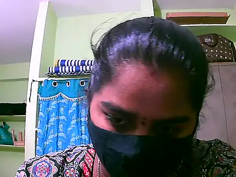 Snapshot of telugu_indhu_0001 chatting on 11-17-25, 04:35 telugu indhu 0001 online show from 11-17-25, 04:35