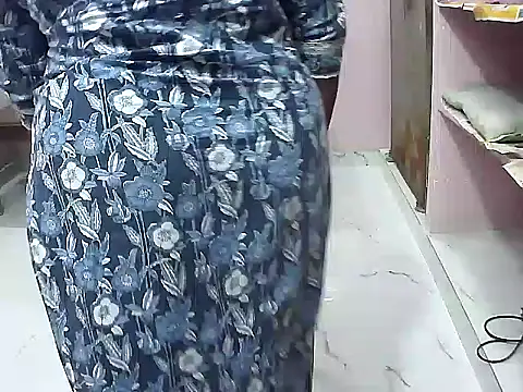 Snapshot of telugu_indhu_0001 chatting on 01-13-26, 03:50 telugu indhu 0001 online show from 01-13-26, 03:50