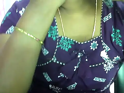 Snapshot of telugu_indhu_0001 chatting on 02-17-26, 08:22 telugu indhu 0001 online show from 02-17-26, 08:22