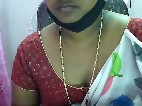 Snapshot of telugu_indhu_0001 chatting on 02-21-26, 06:31 telugu indhu 0001 online show from 02-21-26, 06:31