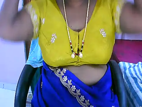 Snapshot of telugu_indhu_0001 chatting on 06-27-26, 05:56 telugu indhu 0001 online show from 06-27-26, 05:56