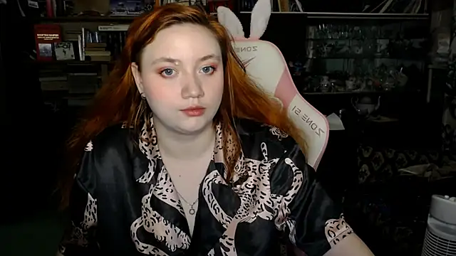 Bitchy Lily online show from 10-05-25, 03:32