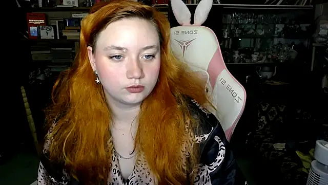 Bitchy Lily online show from 10-07-25, 05:54