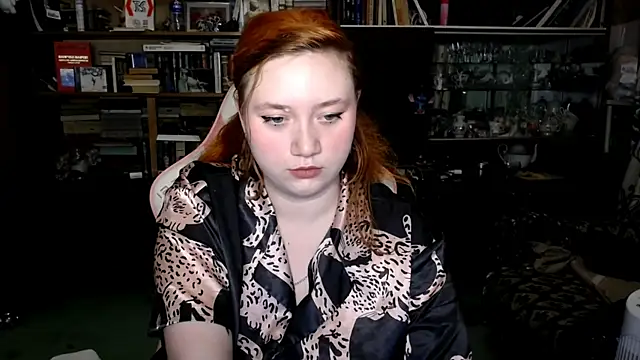 Bitchy Lily online show from 10-09-25, 06:39