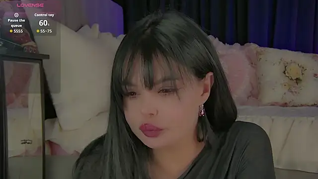 Snapshot of Marussia_luxury chatting on 03-25-26, 09:04 Marussia luxury online show from 03-25-26, 09:04