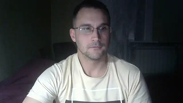 Snapshot of Sanderx chatting on 02-04-25, 04:29 Sanderx online show from 02-04-25, 04:29