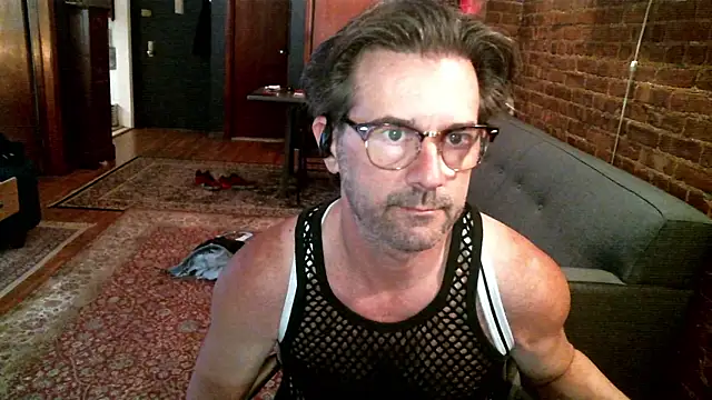 Johnny Bottoms online show from 05-23-26, 03:27