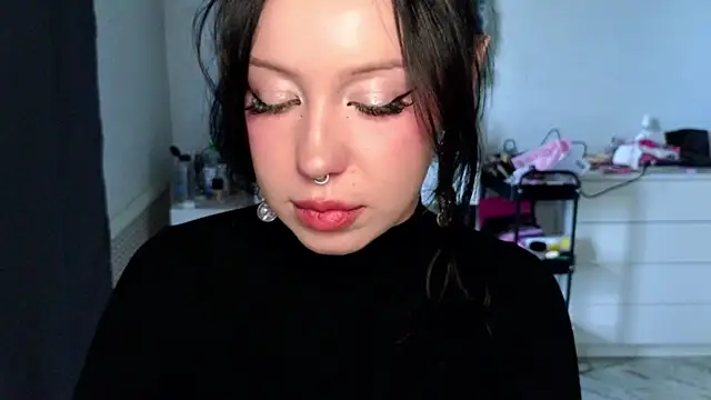 Snapshot of MoranaMissGod chatting on 06-25-26, 01:04 MoranaMissGod online show from 06-25-26, 01:04
