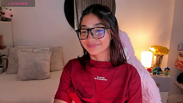 martina roldam online show from 03-17-25, 03:14