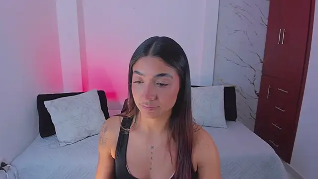 martina roldam online show from 03-20-26, 03:11