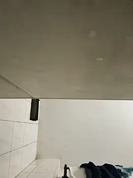 GildanK18 online show from 10-25-25, 02:56