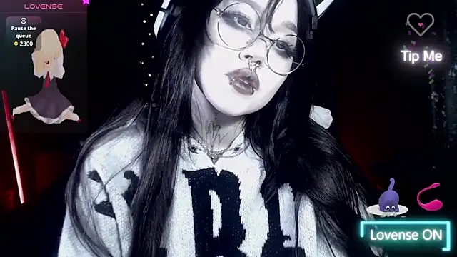 chloe crystall killer online show from 11-16-25, 02:06