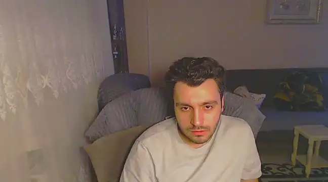 handsomeee04 online show from 02-18-25, 04:26