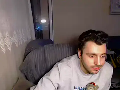 handsomeee04 online show from 02-22-25, 12:49