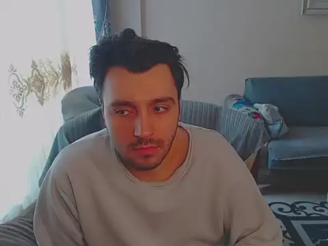 handsomeee04 online show from 02-23-25, 11:44