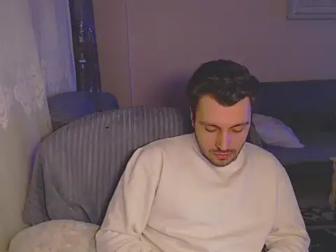 handsomeee04 online show from 02-25-25, 07:36