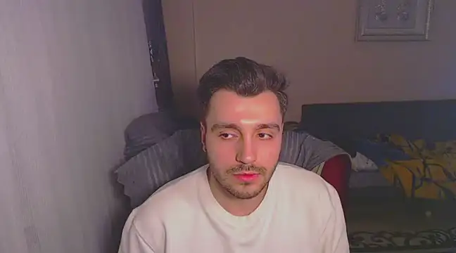 handsomeee04 online show from 02-26-25, 07:49