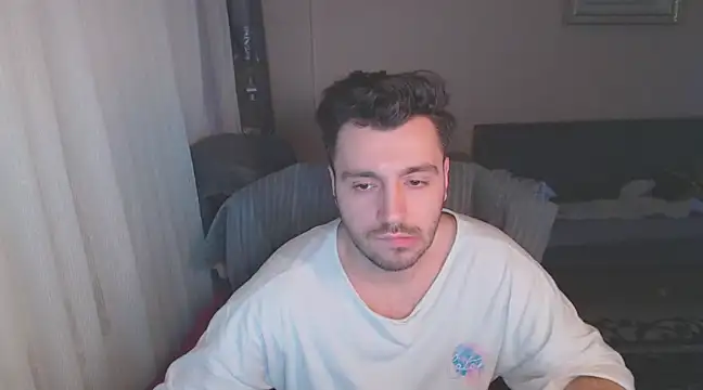 handsomeee04 online show from 03-10-25, 02:17