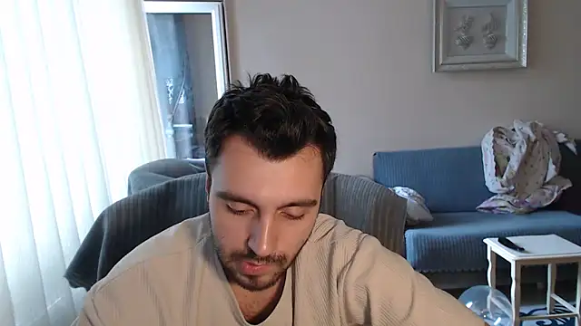 handsomeee04 online show from 10-06-25, 02:58