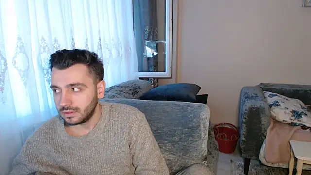 handsomeee04 online show from 04-28-26, 04:56