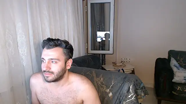 handsomeee04 online show from 07-08-26, 11:42