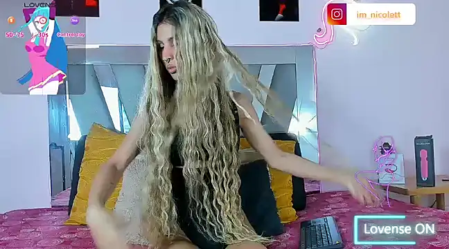 supradoll online show from 03-10-25, 03:41