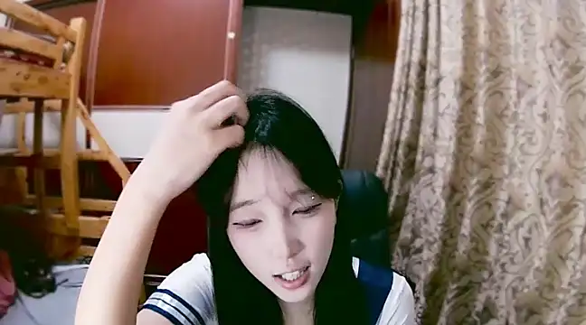 lulu-2002 online show from 12-22-24, 01:00